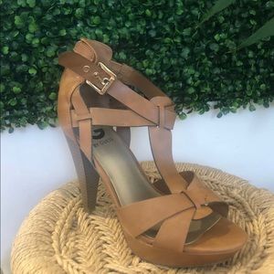 COPY - Guess heels